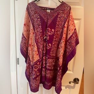 Women's swim cover-up. Size: free size.